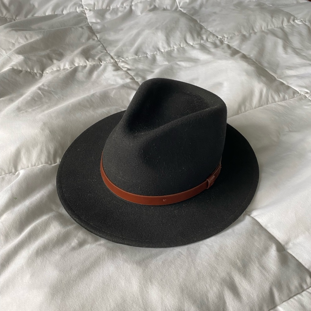 Brixton flat brimmed hat